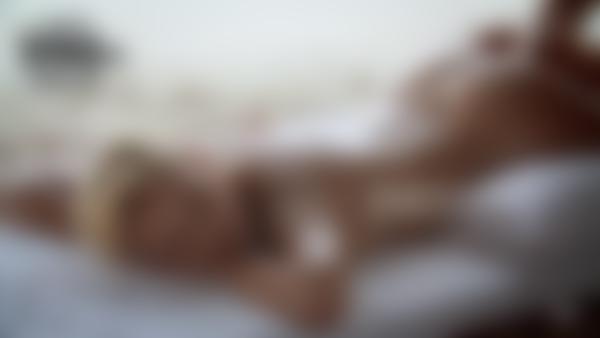 Skärmgrepp #11 från filmen Erotisk strandmassage