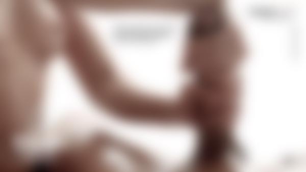 Screenshot #12 dal film Massaggio erotico d'arte