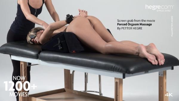 Skærmgreb #1 fra filmen Tvungen orgasme massage