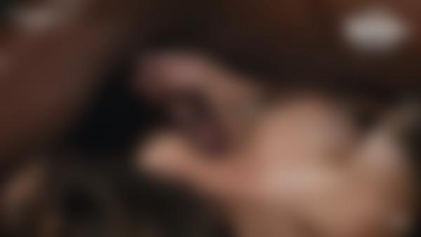 Skärmgrepp #11 från filmen Lustfull Lingam Massage