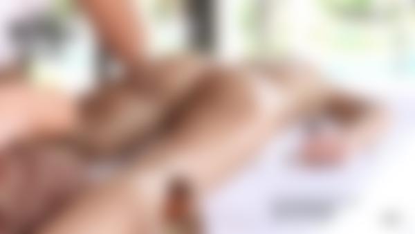 Zrzut ekranu #9 z filmu Tajski masaż nago