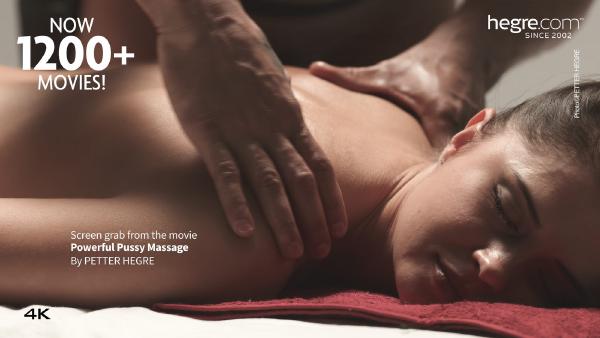 Schermopname #1 uit de film Krachtige kutmassage