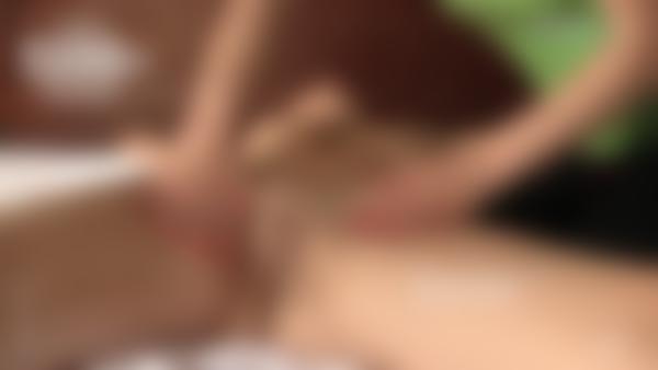 Screenshot #12 aus dem Film Sexy Sportmassage