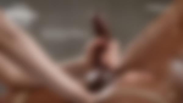 फ़िल्म 9 से स्क्रीन ग्रैब # मुर्गा नियंत्रण मालिश की कला