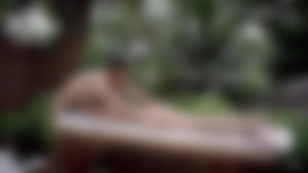 Skärmgrepp #9 från filmen Tropisk Tantramassage