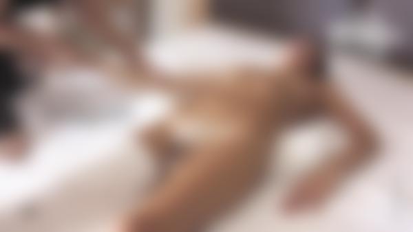 Skærmgreb #11 fra filmen Zaika Hotel Thai Massage Spy Cam